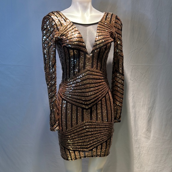 Elegant Sequin Long Sleeve Dress - Picture 2 of 12